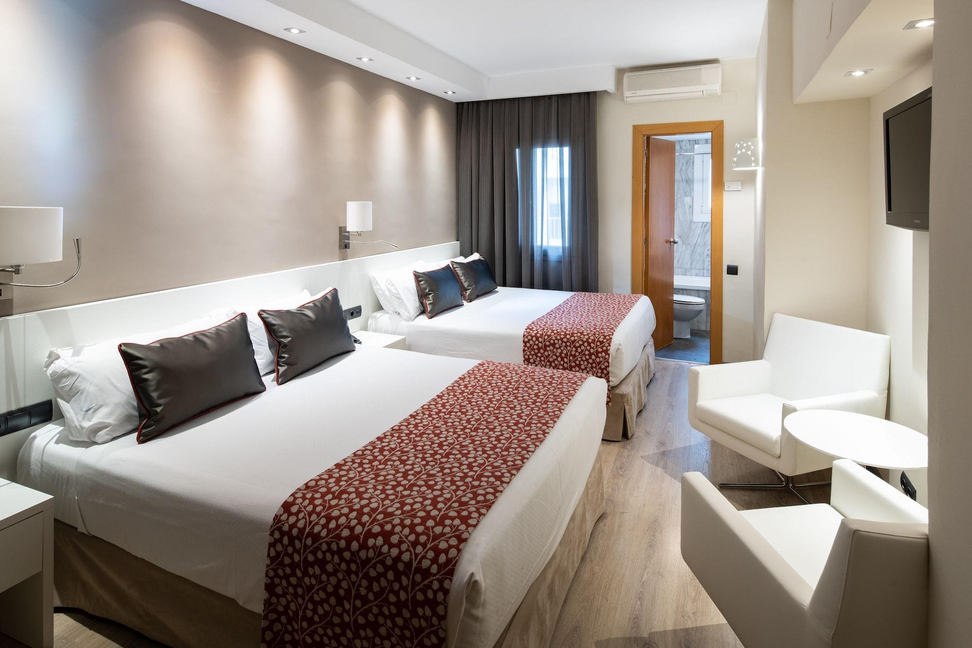 Catalonia Castellnou Hotel Barcelona Exterior foto
